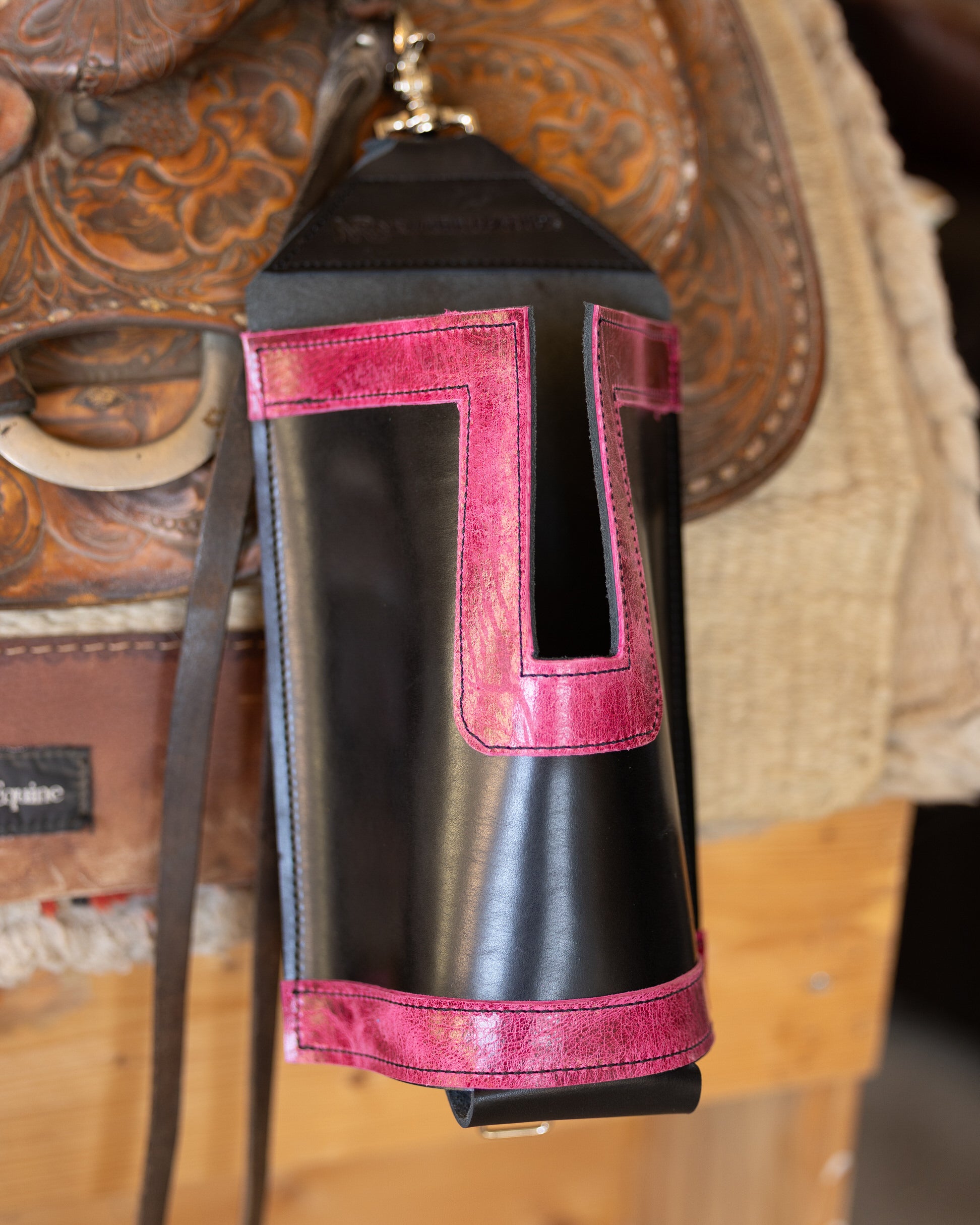 40 Oz Handle Saddle Water Bottle Holders